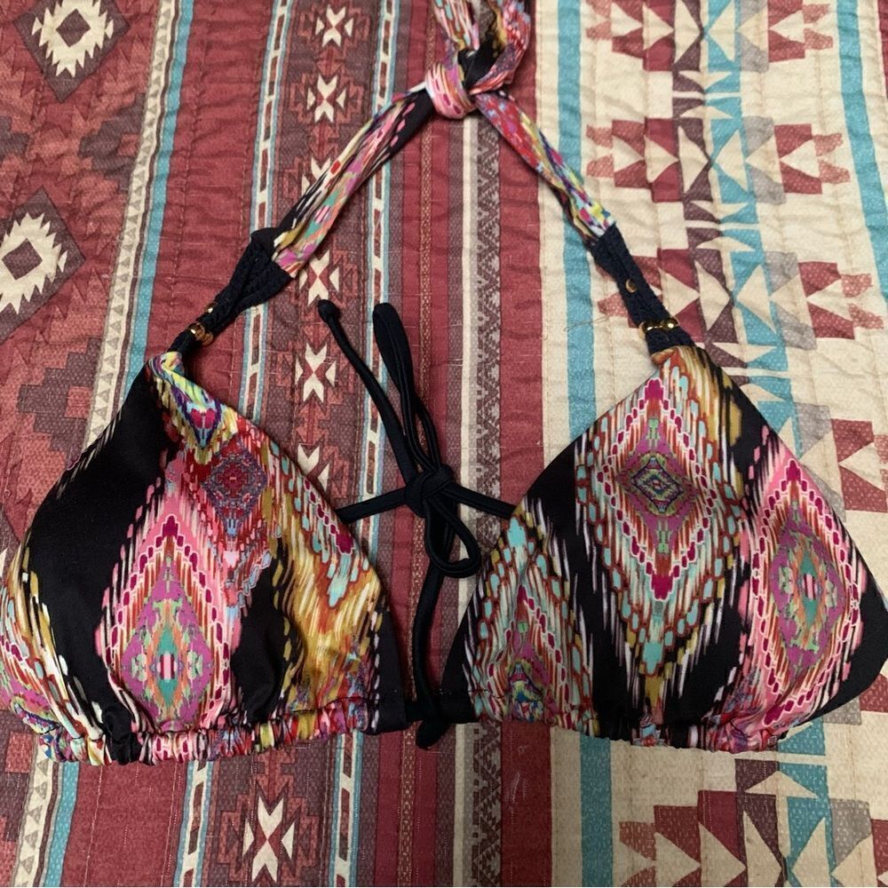 PilyQ Triangle Bikini Top Medium - Picture 2 of 5